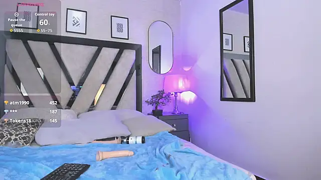 Violettaa_Stone webcam