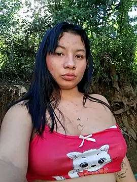 hot-mom22 - Hot-mom22's free webcam - UK Sex Cams