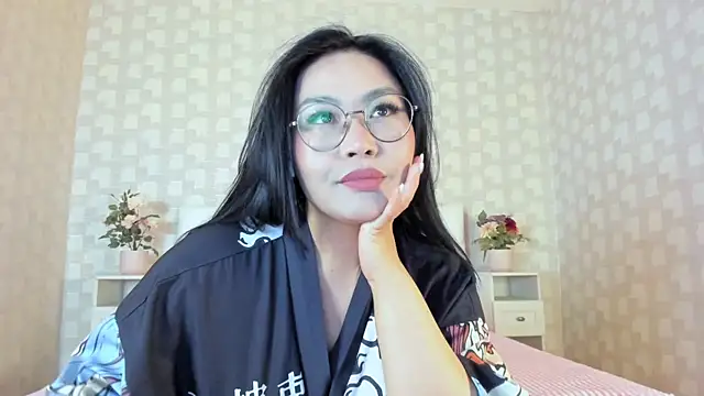 NatsumiHun Stripchat cam model