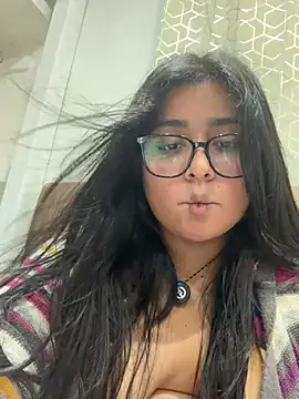 virginbrunette99 webcam