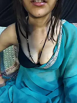 Webcam Model (Hot_rashika_)  is live.Free join now!