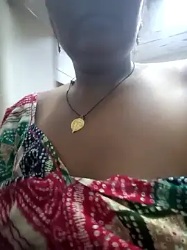 Webcam Model (aunty_sumy)  is live.Free join now!