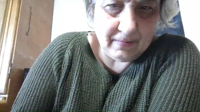 ExquisiteMature webcam