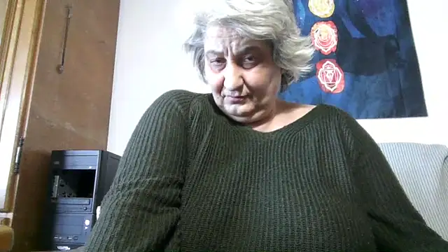 ExquisiteMature webcam