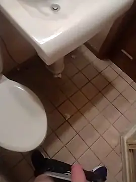 Bigdickdaddy3024 live sex cam