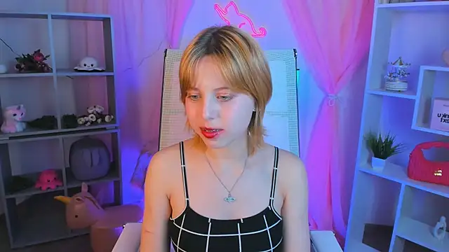 VivienneHebert webcam