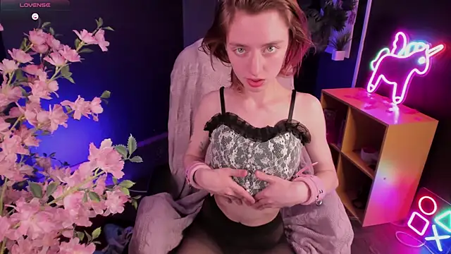 Pretty_Victoria webcam