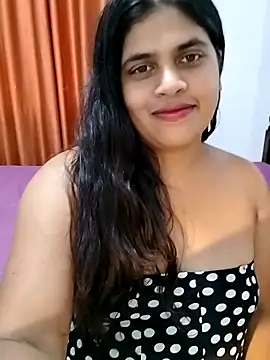 Webcam Model (Shakeera1)  is live.Free join now!