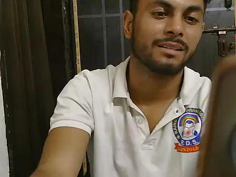 Stubborndesiboy webcam