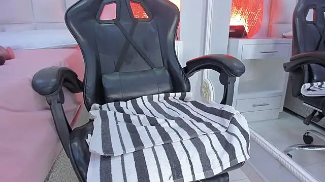 ScarletEvanss_ webcam