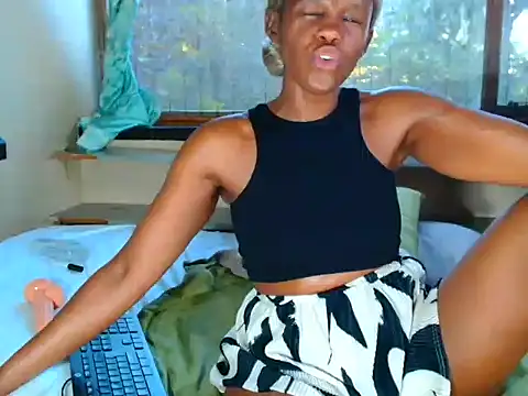 CaramelCandyxx webcam