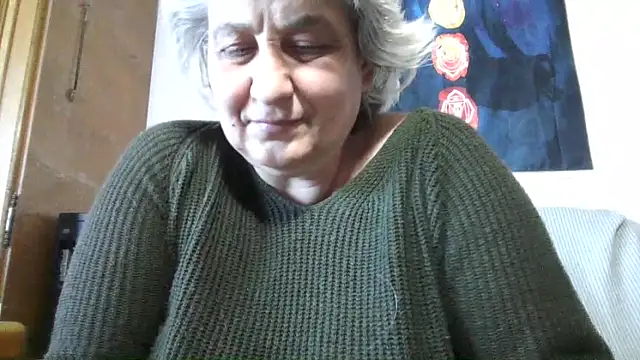 ExquisiteMature webcam