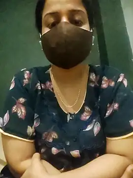 tamil_shalini (F young) - Lips