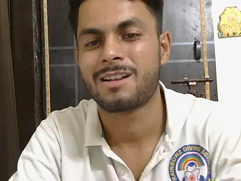 Stubborndesiboy webcam