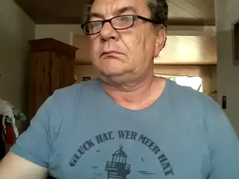 nobbie444 - Nobbie444's free webcam - UK Sex Cams