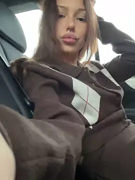 leila_brooklyn (F young) - make me squirt