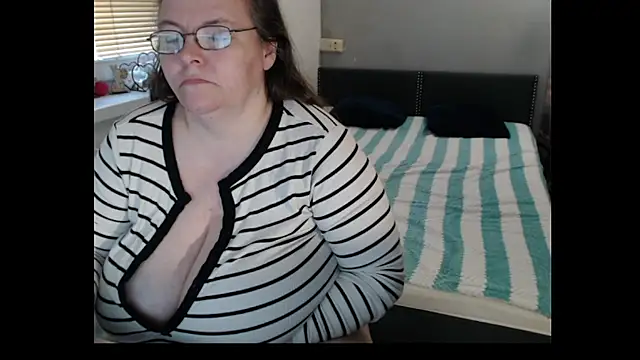 Sweetboobs webcam