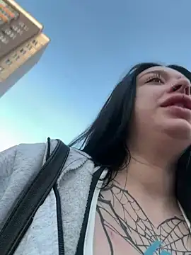 alishaofthorns (F teen) - Nipples clips