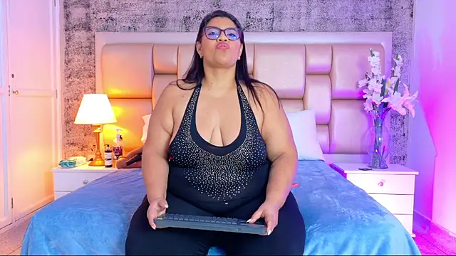 SelennaCooper webcam