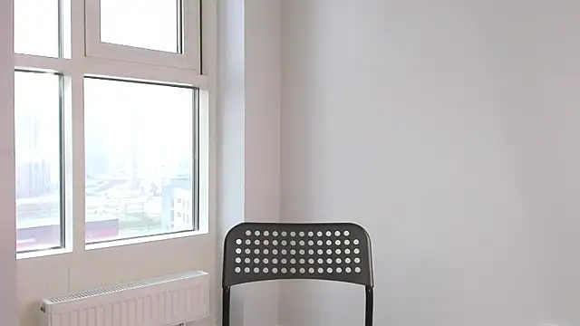 August_female webcam