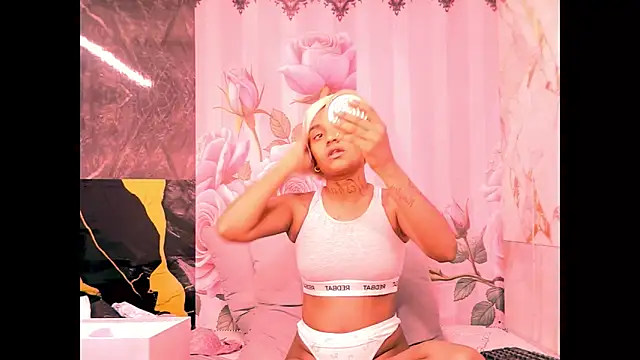 indian_barbie webcam