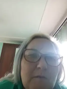 AureliaSky598 webcam