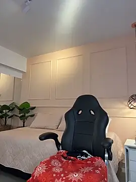 ava_blue (F young) - SQUIRTTT VERY WET