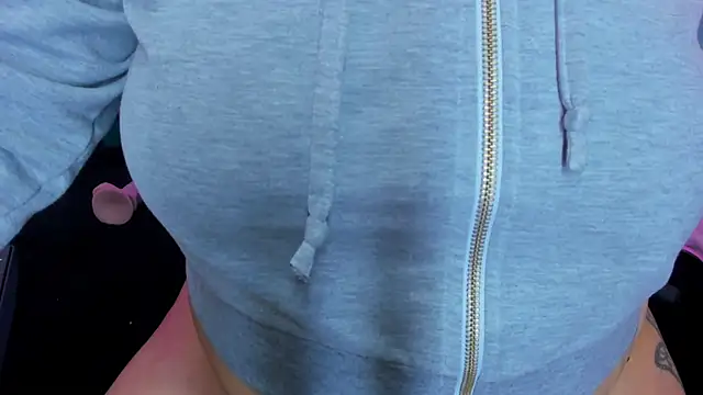 nalalye_cruzz_ webcam