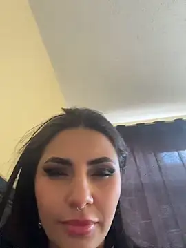 misslombana (F young) - suck my nipples