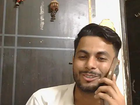 Stubborndesiboy webcam