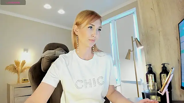 hotyplays - HotyPlays's free webcam - UK Sex Cams