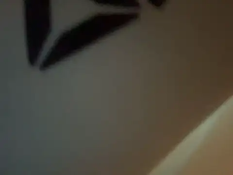 TheRealMrDLlong webcam