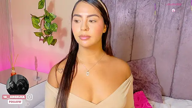 angelicaa_garcia webcam