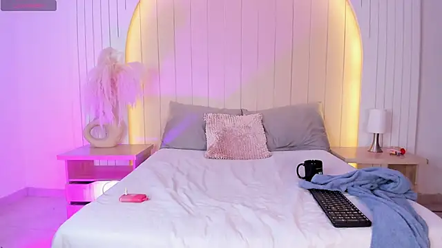 ALICESANDOVAL webcam