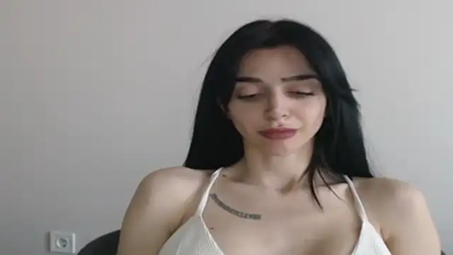 gglingeriee Stripchat cam model