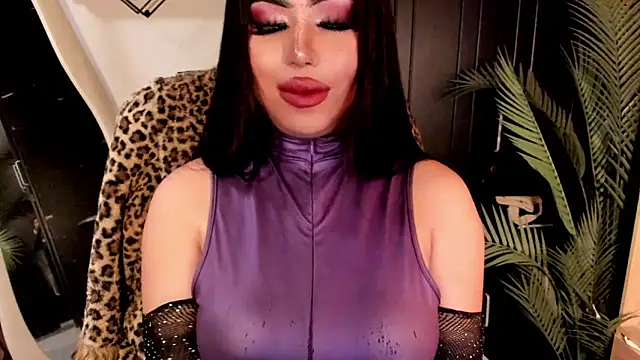 XGoodnessGracious live sex cam