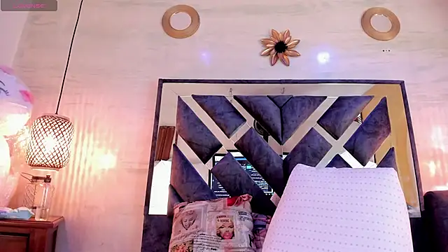 annie_vega17_ webcam