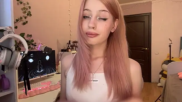 milimoon - Milimoon's free webcam - UK Sex Cams