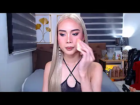 JuicyCockThea webcam