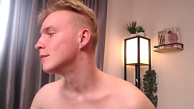 alexxsweet - AlexxSweet's free webcam - UK Sex Cams