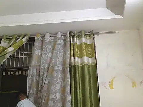 Stubborndesiboy webcam