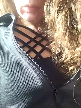 Isa363636 live sex cam