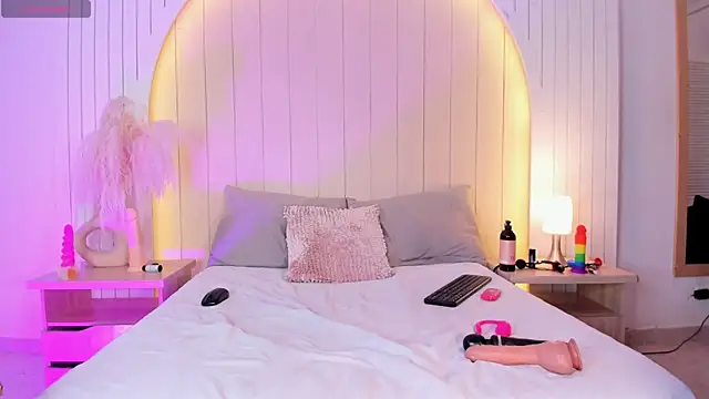 ALICESANDOVAL webcam