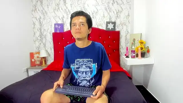 Alejandra_and_James_ webcam