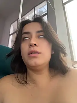 Antonella_Julieta webcam