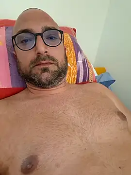 cetriolino (Ask my age) - #balds #bisexuals #cam2cam #cheap-privates #daddies #ejaculation #flashing #foot-fetish #hd #italian #latin #masturbation #medium #mobile #shower #small-audience