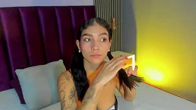 LauraAristizabal webcam