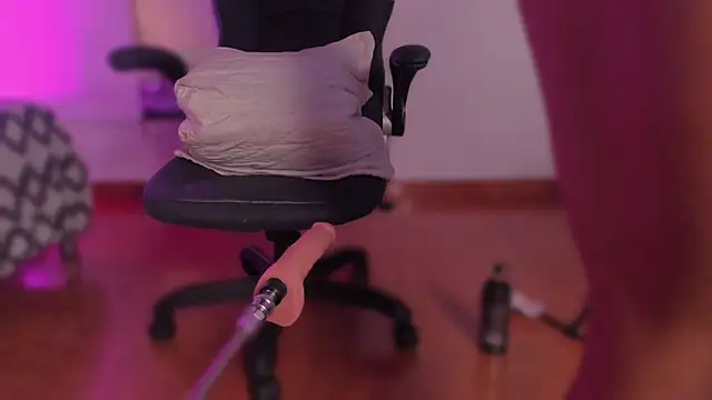 Emmily_Savage webcam