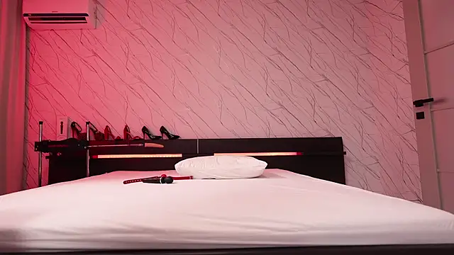 big_boobs_blonde webcam