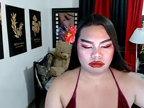 TSbrianaHugeCock webcam